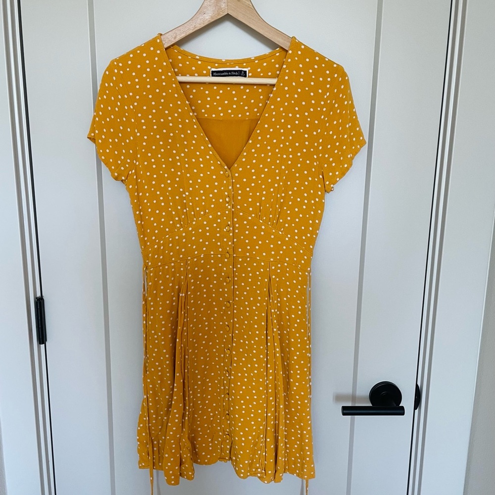 Abercrombie & Fitch Short-Sleeve Button-Up Mimosa Dress